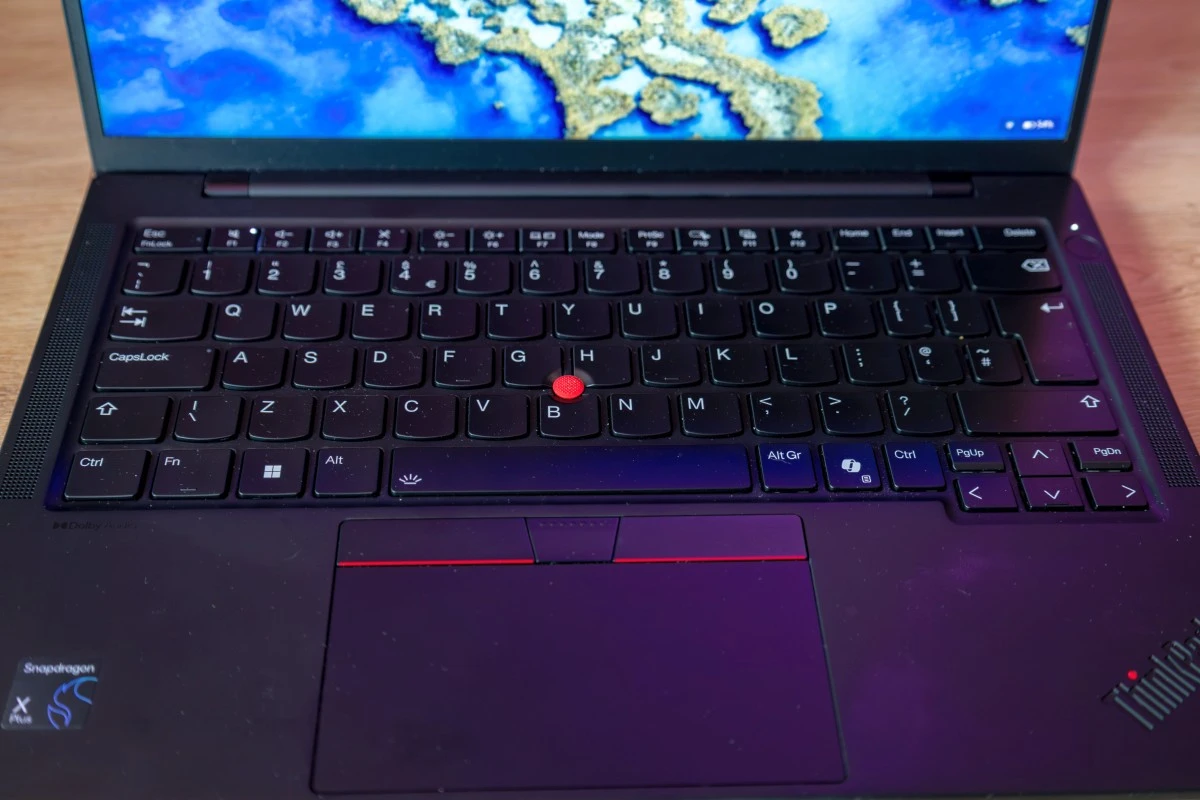 Lenovo ThinkPad T14s Gen 6 (Snapdragon) recenzja
