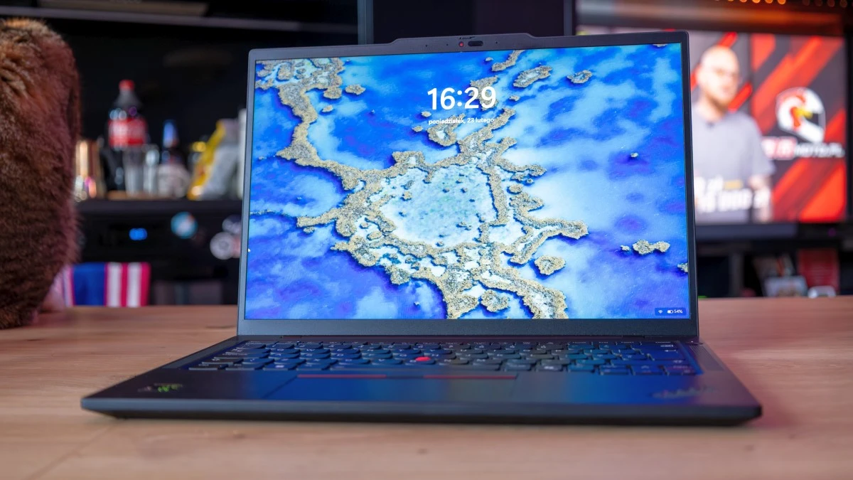 Lenovo ThinkPad T14s Gen 6 (Snapdragon) recenzja