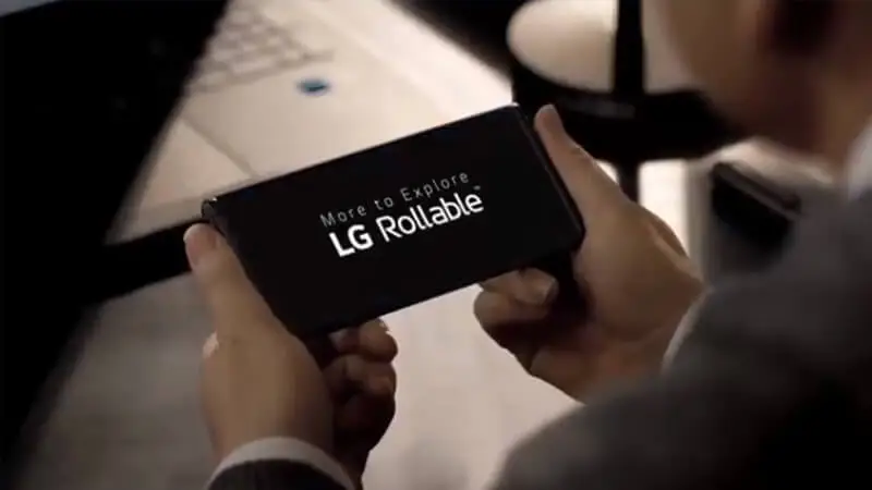 LG zaprezentowało smartfon z rozwijanym ekranem
