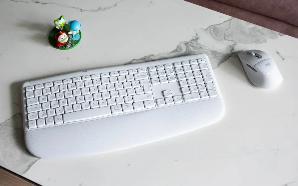 Logitech Signature Comfort Plus Combo MK880 – recenzja. Biurowy zestaw, który nie kosztuje krocia
