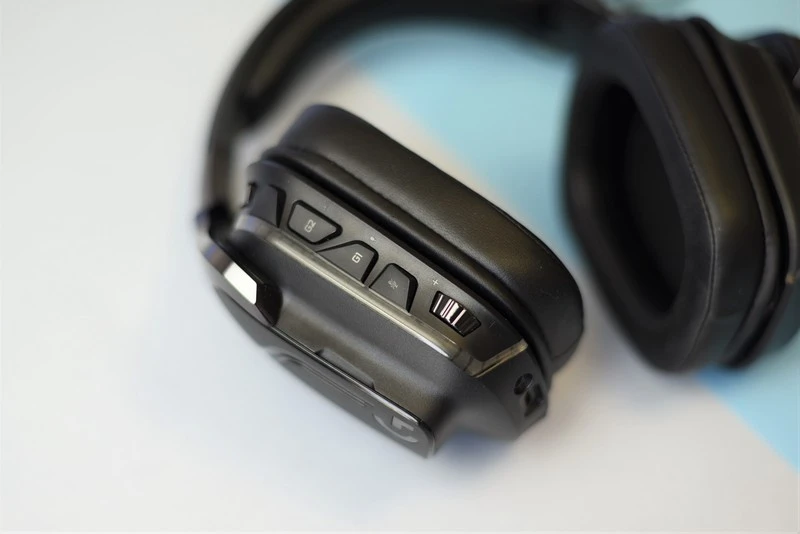 Logitech G935 Wireless 4