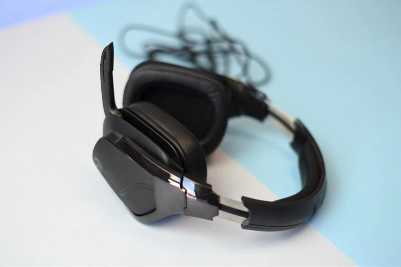 Logitech G935 Wireless 8