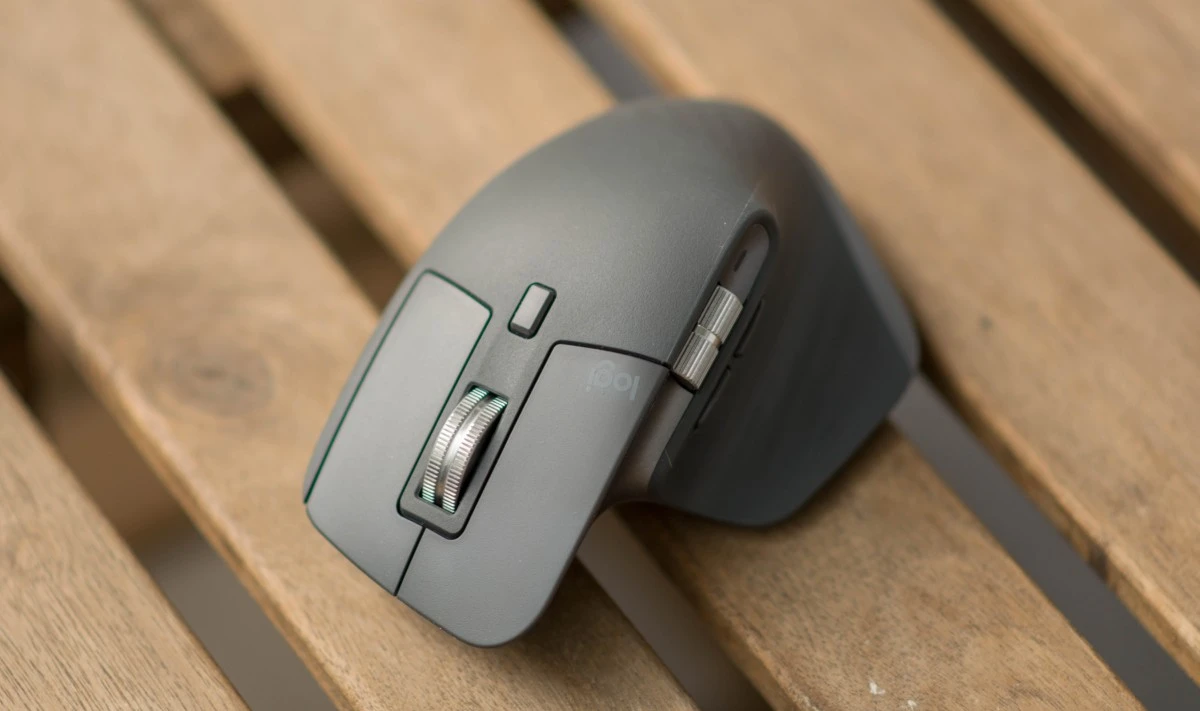 Logitech MX Master 3S – recenzja. Świetna mysz stała się jeszcze lepsza