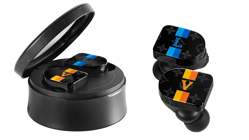 Za słuchawki z logiem Louis Vuitton zapłacisz o dwa tysiące złotych więcej niż za wersję bez znaczka