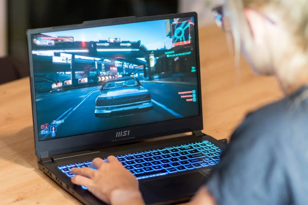 MSI Cyborg 15 A12VE