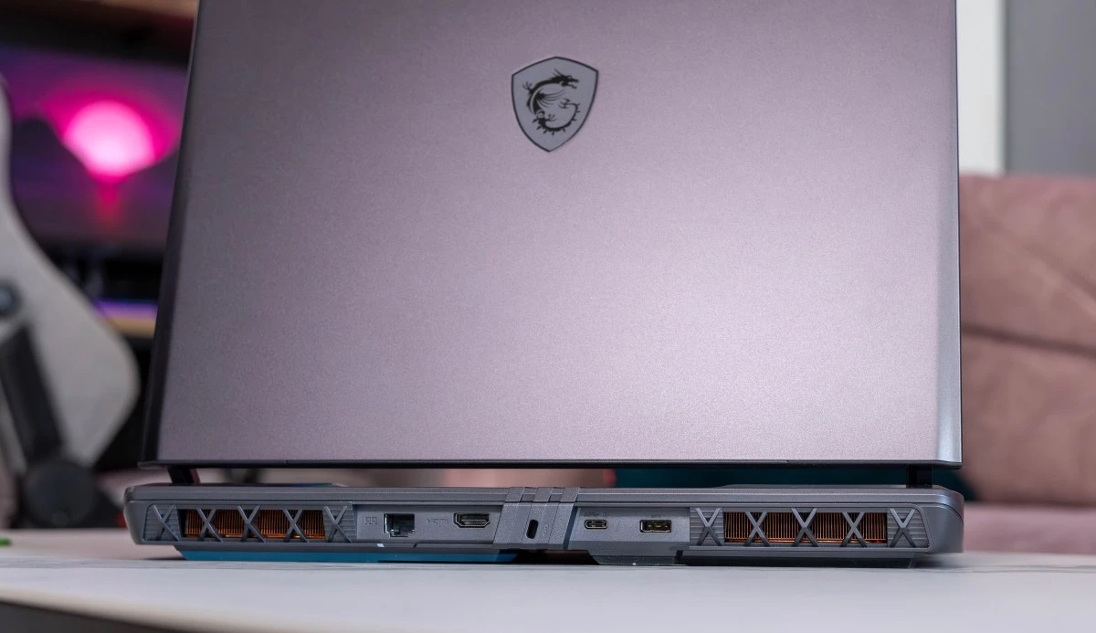 MSI Vector 16 HX A13V