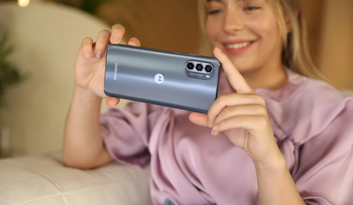 Nowe smartfony moto g62 5G i moto g42 w Polsce. Kuszą wyglądem i cenami