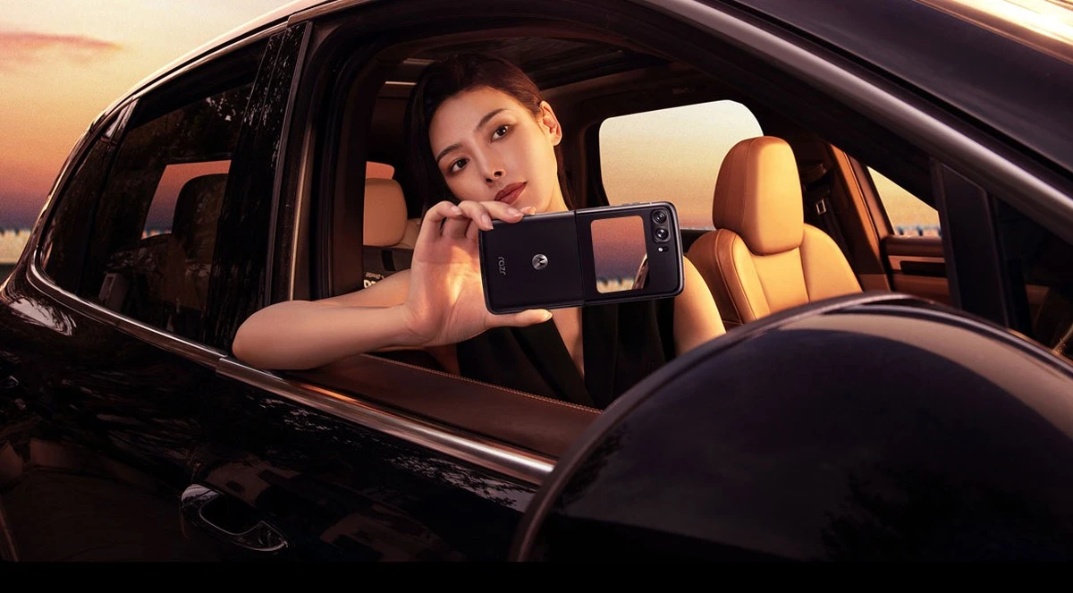 Motorola Razr 2022. Kultowy składak zaprezentowany w najnowszej odsłonie