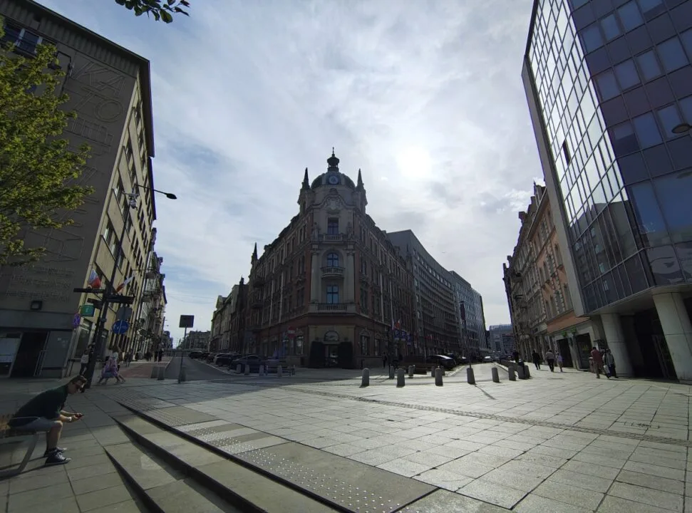 Aparat ultraszerokokątny