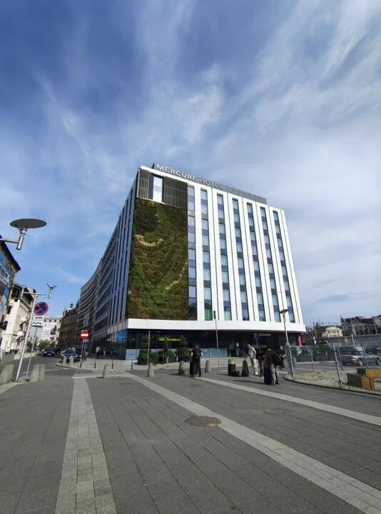 Aparat ultraszerokokątny