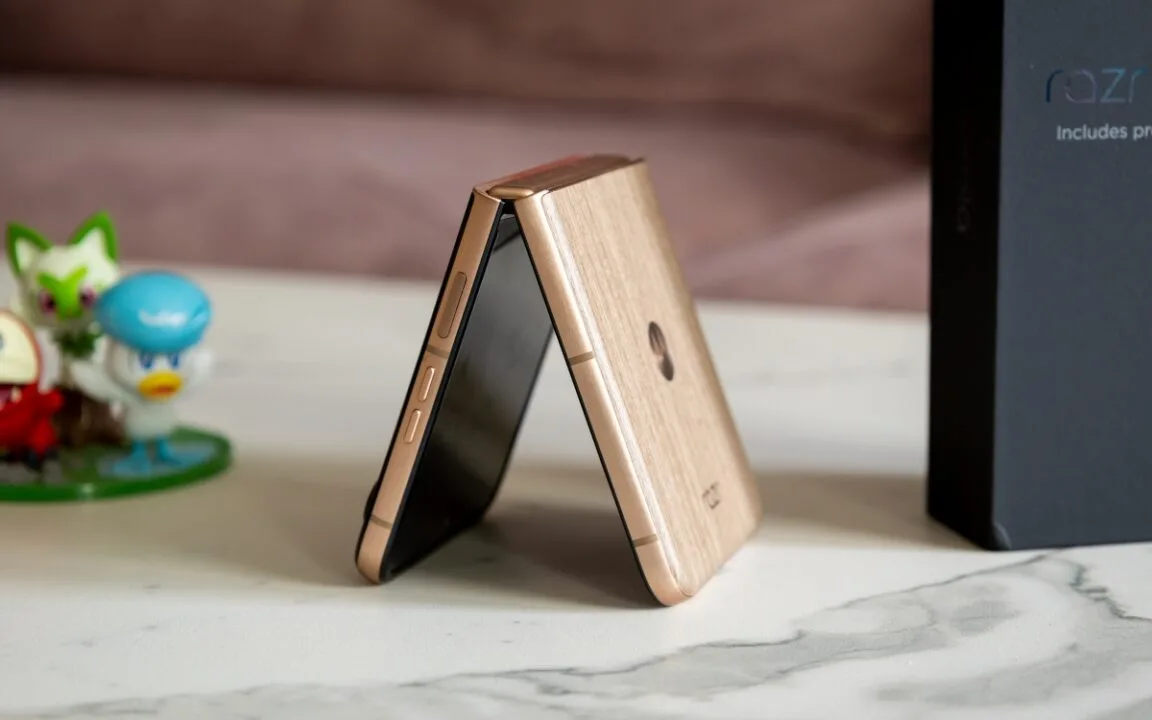 Motorola oszalała lub znalazła RAM w magazynie. Nowy Razr ma go mieć aż 18 GB