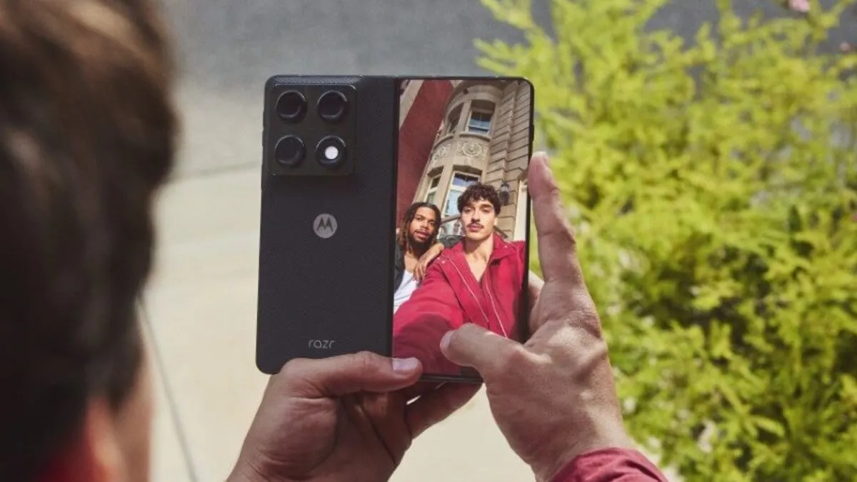 Tak wygląda Motorola Razr Fold. Wrażenie robi nie tylko jego cena