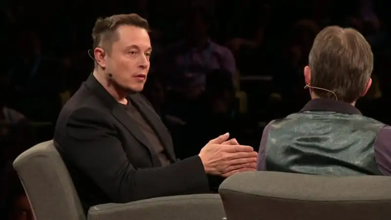 Elon Musk skończy jak Donald Trump? Twitter miliardera na celowniku