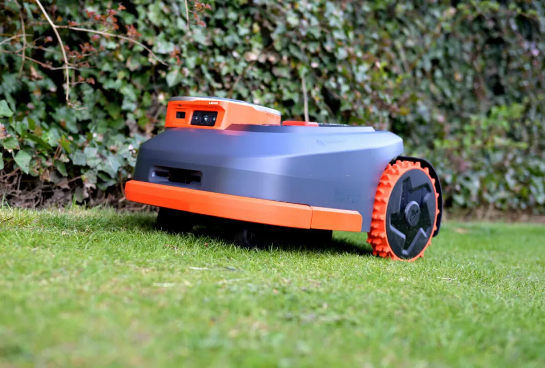 Sprawdzam Segway Navimow H210. Kilka minut i zapominasz o koszeniu trawnika