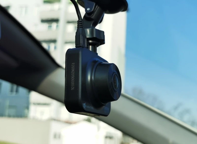 Navitel R200 NV – recenzja niedrogiego wideorejestratora
