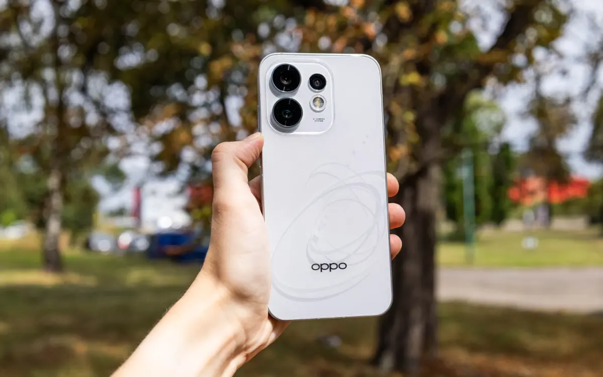 Mniejsze znaczy lepsze. Właśnie takie telefony jak OPPO Reno16 5G lubię