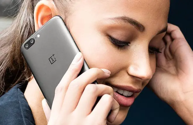 Ale wpadka! OnePlus 5 resetuje się przy próbie połączenia z numerem 911
