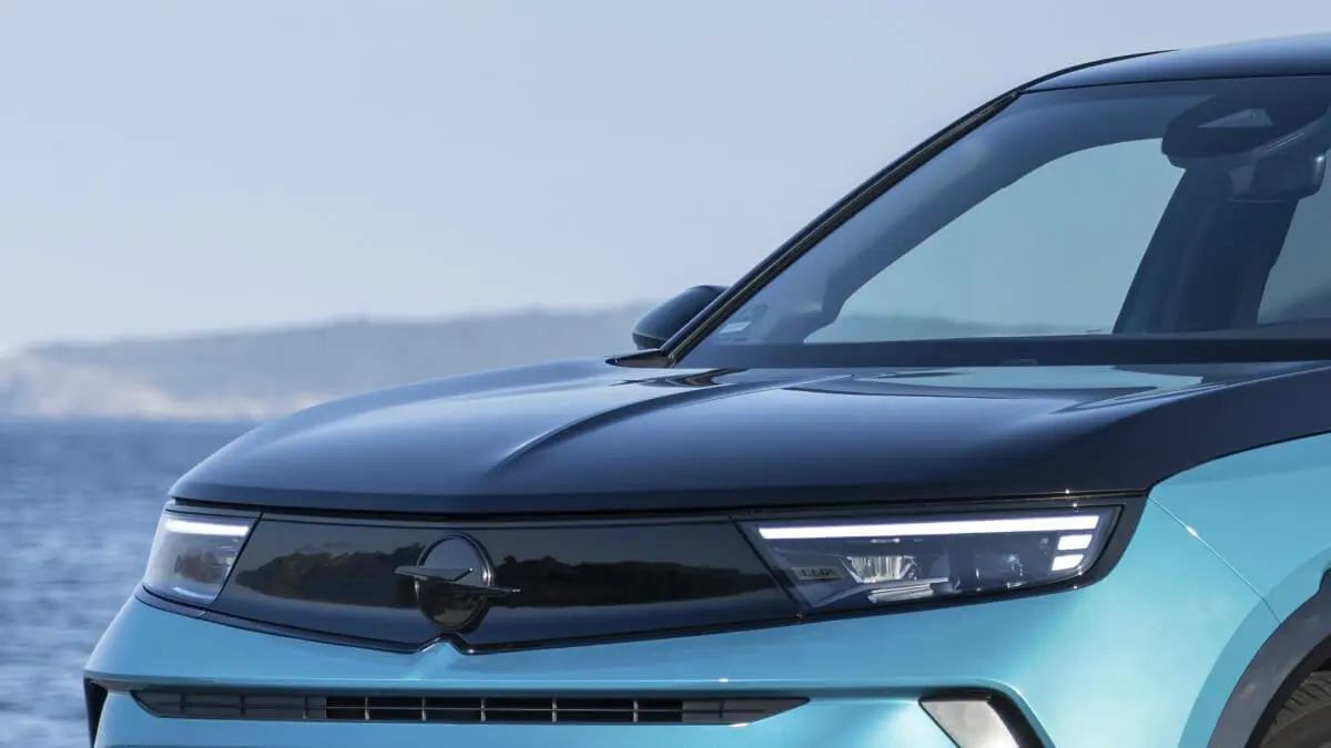Trzy elektryczne SUV-y, każdy inny. Opel Mokka GSE otrzymuje Torsena, a Frontera Electric większy zasięg