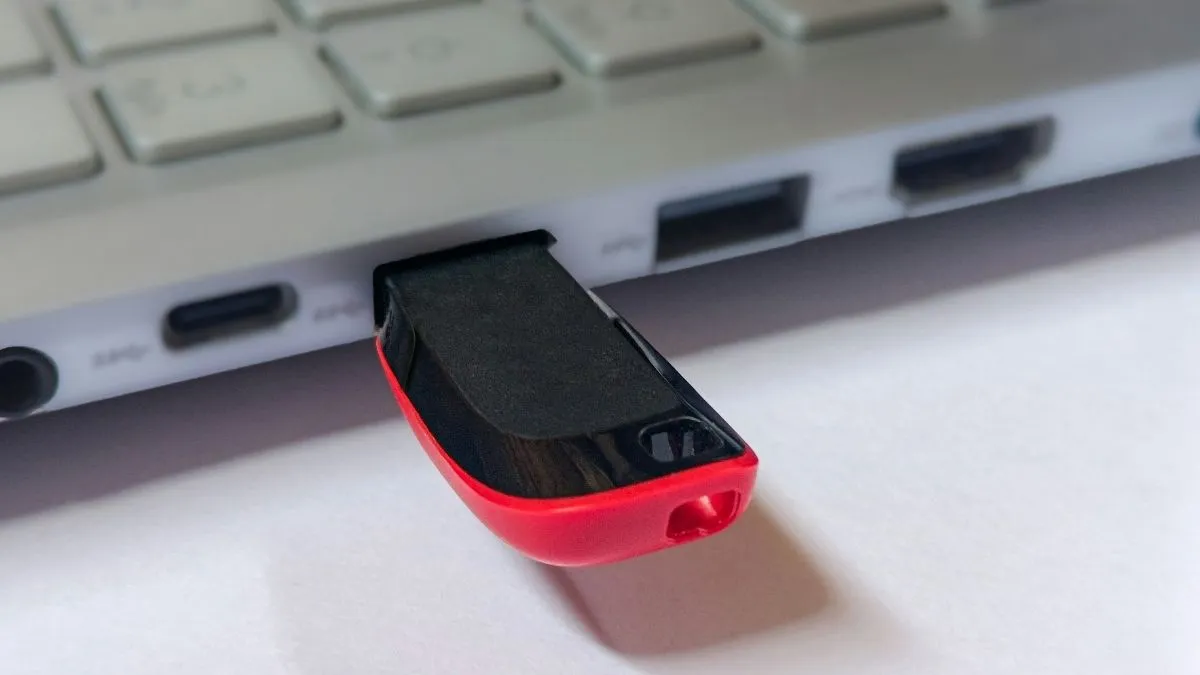 Pendrive bezpieczeństwa. Te narzędzia mogą uratować system Windows