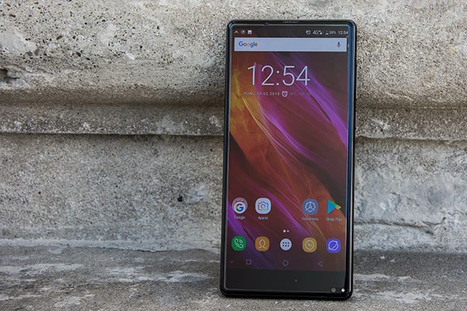 Oukitel Mix 2 – test smartfona z niezłym ekranem i absurdalną masą