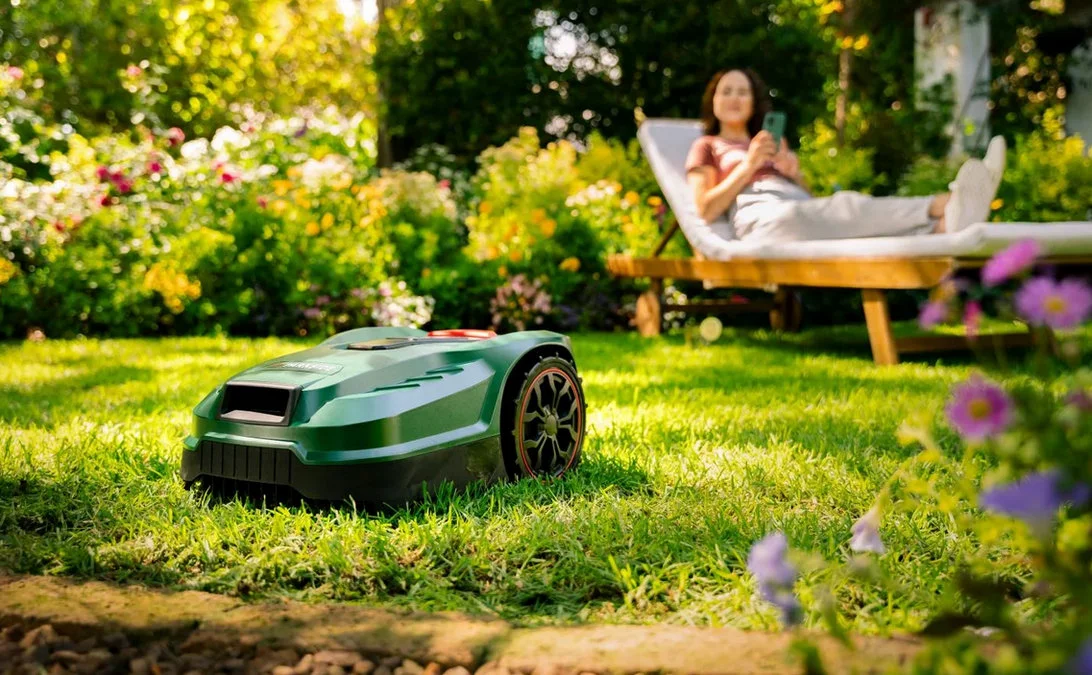 Hit do ogrodu z Lidla. Robot koszący PARKSIDE za 999 zł