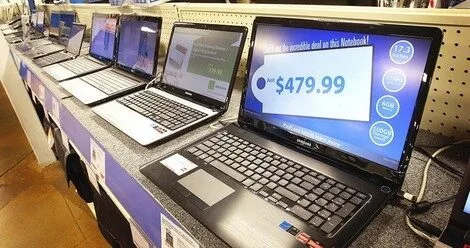 Windows 10 nie pomógł. Sprzedaż komputerów wciąż spada