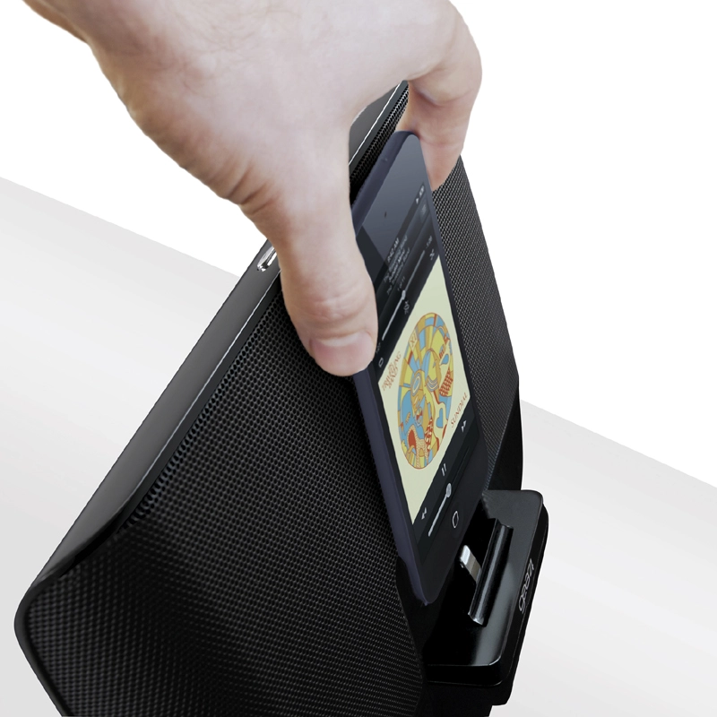 PG836 StreetParty_5_WB_004_black_zm