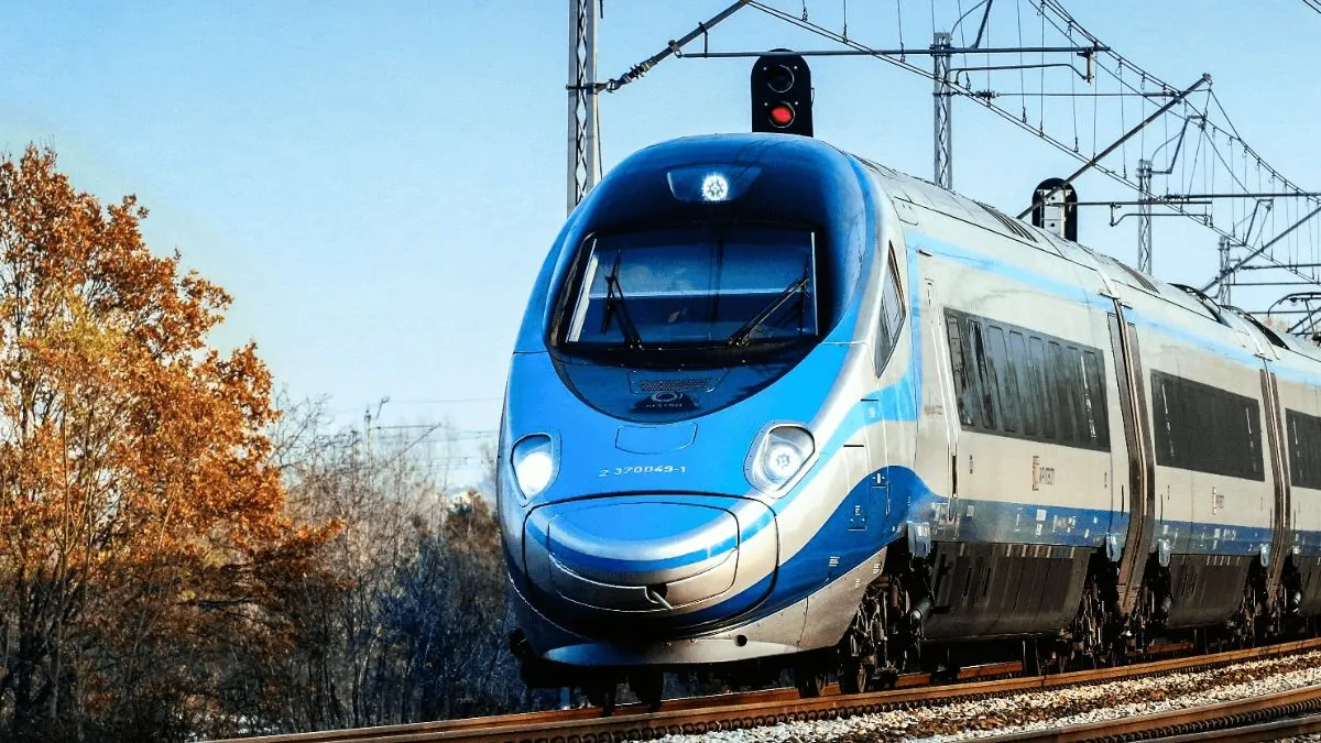 Internet i zasięg na całej trasie. PKP Intercity świętuje udany test