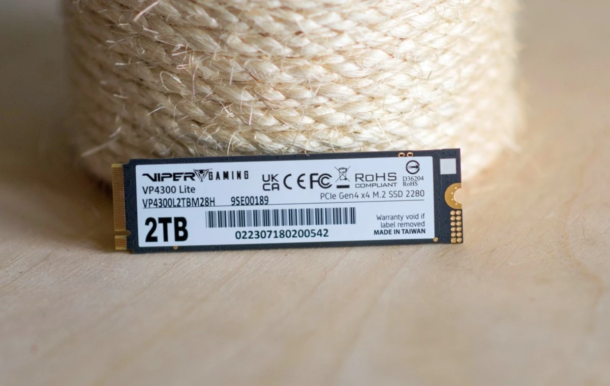 Patriot Viper VP4300 Lite