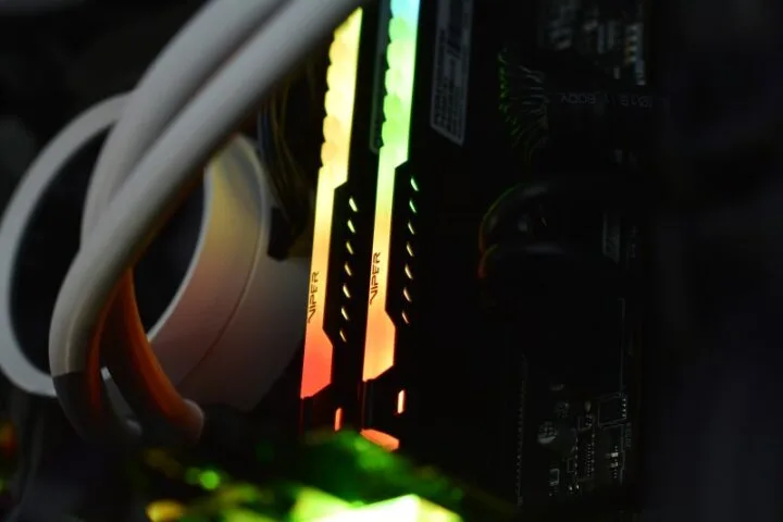 Patriot Viper Steel RGB DDR4-3200 CL18 2x8GB – recenzja pamięci dla „kumatych”
