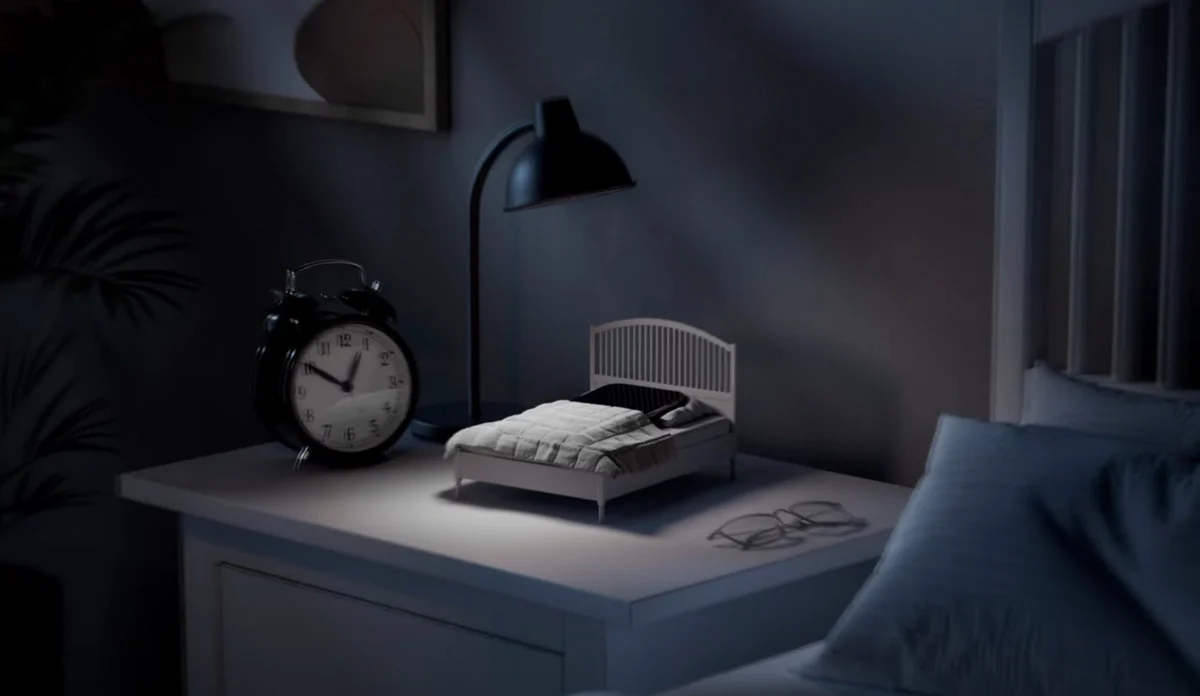 Koniec z nocnym scrollowaniem. IKEA oferuje łóżko dla smartfona