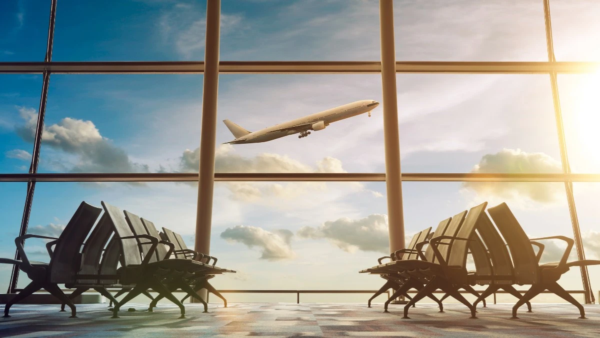 Płyny na lotnisku zostawisz w torbie. Nowe skanery w Polsce