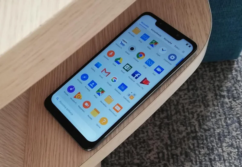 Poco F1 Front 1