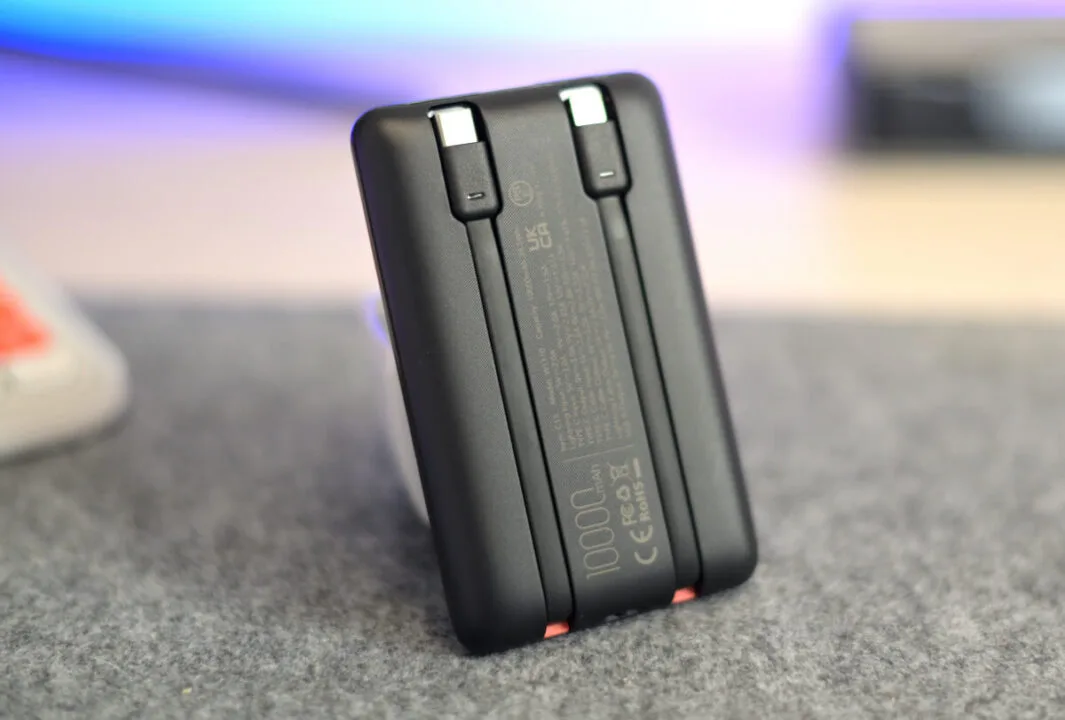 Recenzja powerbanku Veger C11. Koniec z zapominaniem kabli?