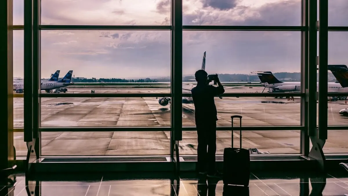 Stabilny i szybki internet na lotnisku. Poznań udowadnia, że się da