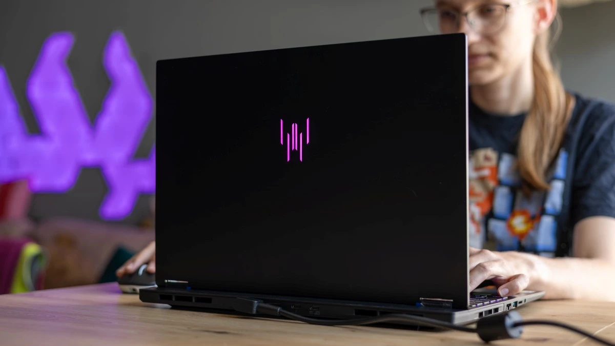 Smukły, ale nie cienias. Predator Helios Neo 16S AI to pewniak nie tylko do gier