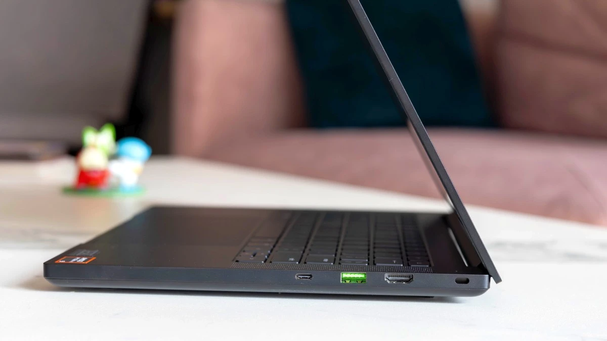 Razer Blade 14 (2024)