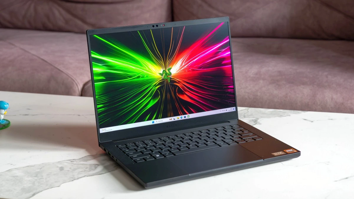 Razer Blade 14 (2024)