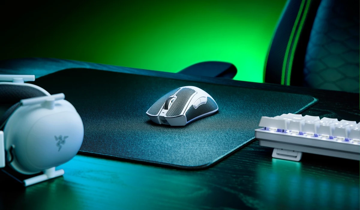 Legenda powróciła. Myszka Razer DeathAdder V3 Pro jest ultralekka i bezprzewodowa