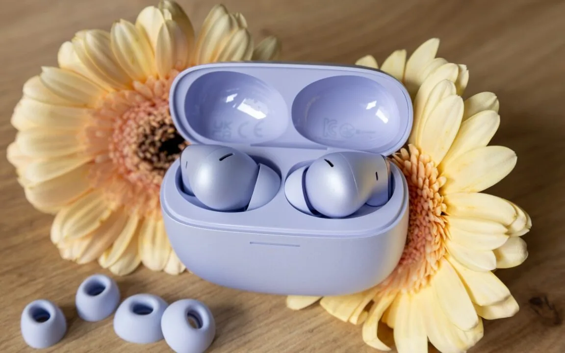 Redmi Buds 6 czy Redmi Buds 6 Pro? Włożyłem do uszu i pomagam w wyborze