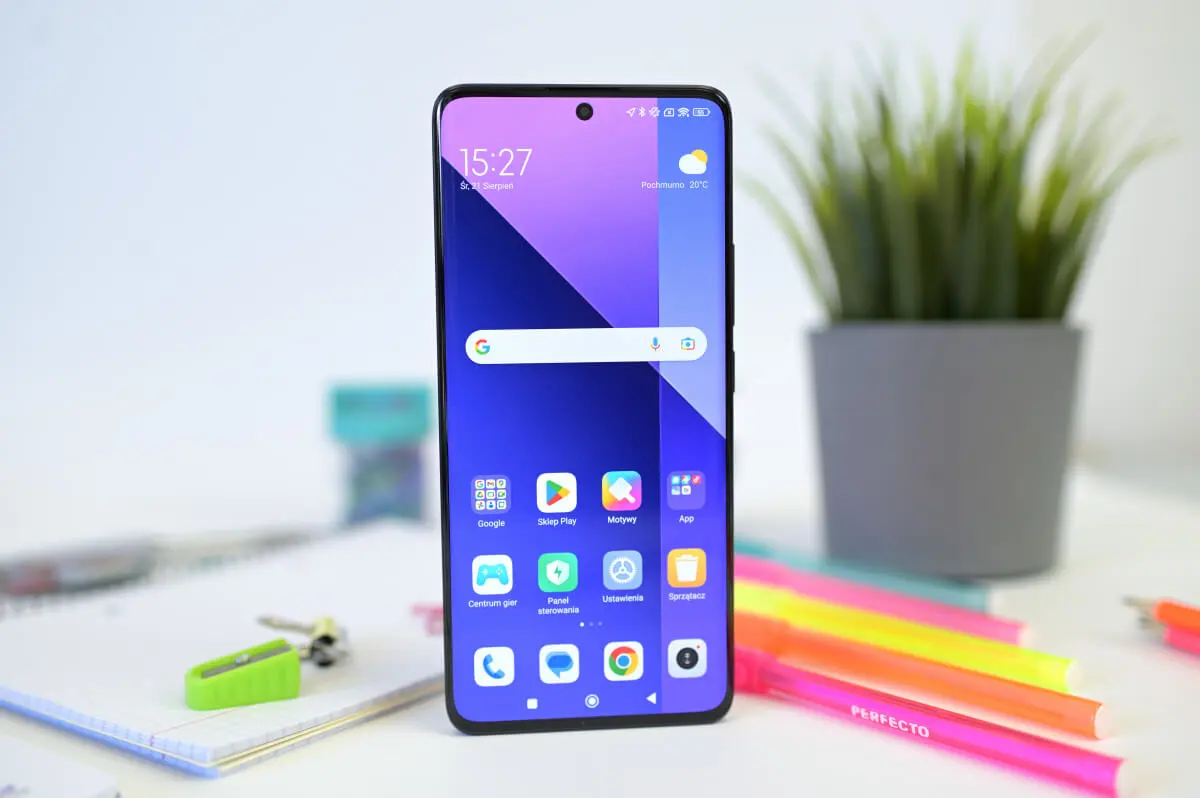 Smartfon dla studenta lub ucznia