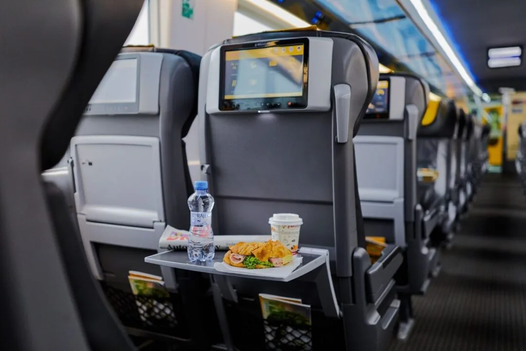 Pasażerowie RegioJet w Polsce chwalili m.in. niskie ceny posiłków