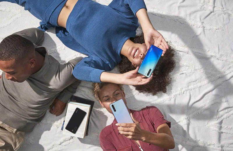 Oppo Reno 3 trafia do polskich sklepów. Kusi wszechstronnym aparatem i rozsądną ceną