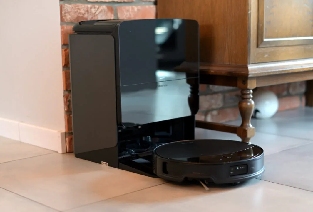 Test Roborock Saros 10R. Smukły i zaawansowany robot sprzątający