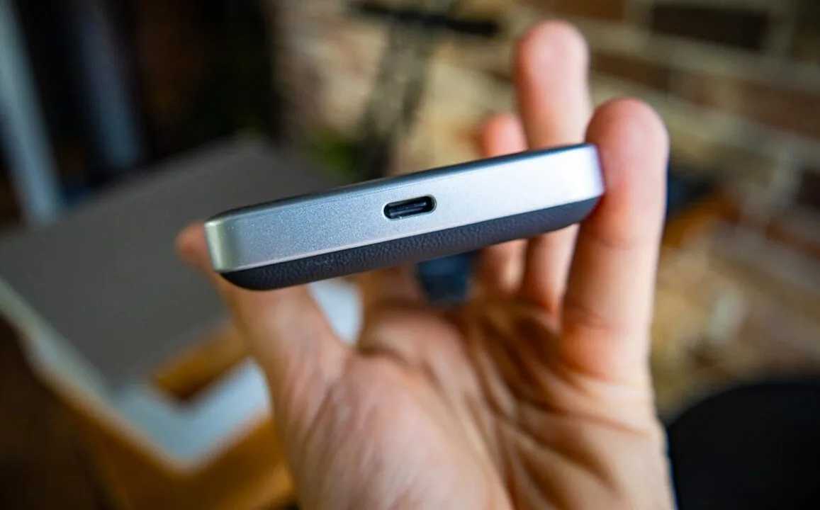 Test routera mobilnego ZTE U60 Pro. Wi-Fi 7, dotykowy ekran i funkcja powerbanku w jednym