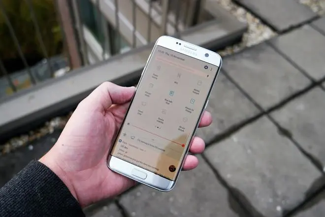 Android Nougat dla Samsunga Galaxy S7 przynosi zaskakującą funkcję