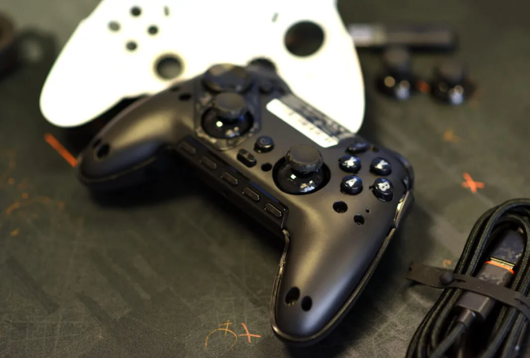 SCUF Envision Pro