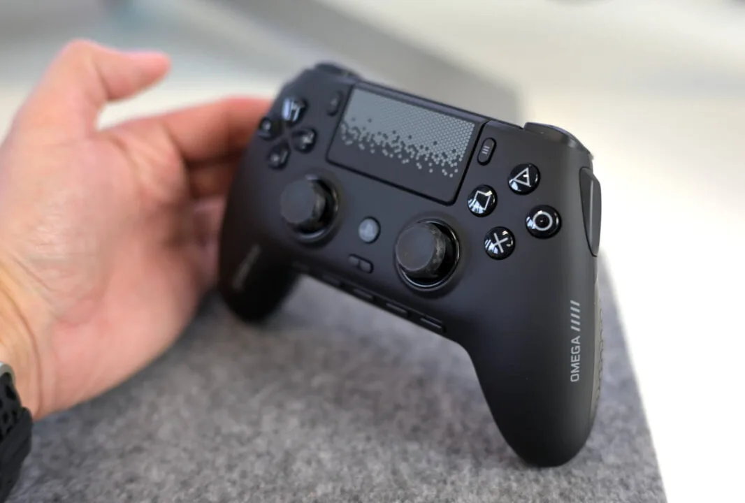 SCUF Omega