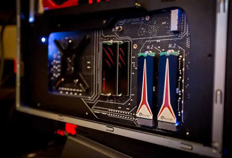 Trendy na rynku dysków SSD: coraz szybciej i coraz taniej