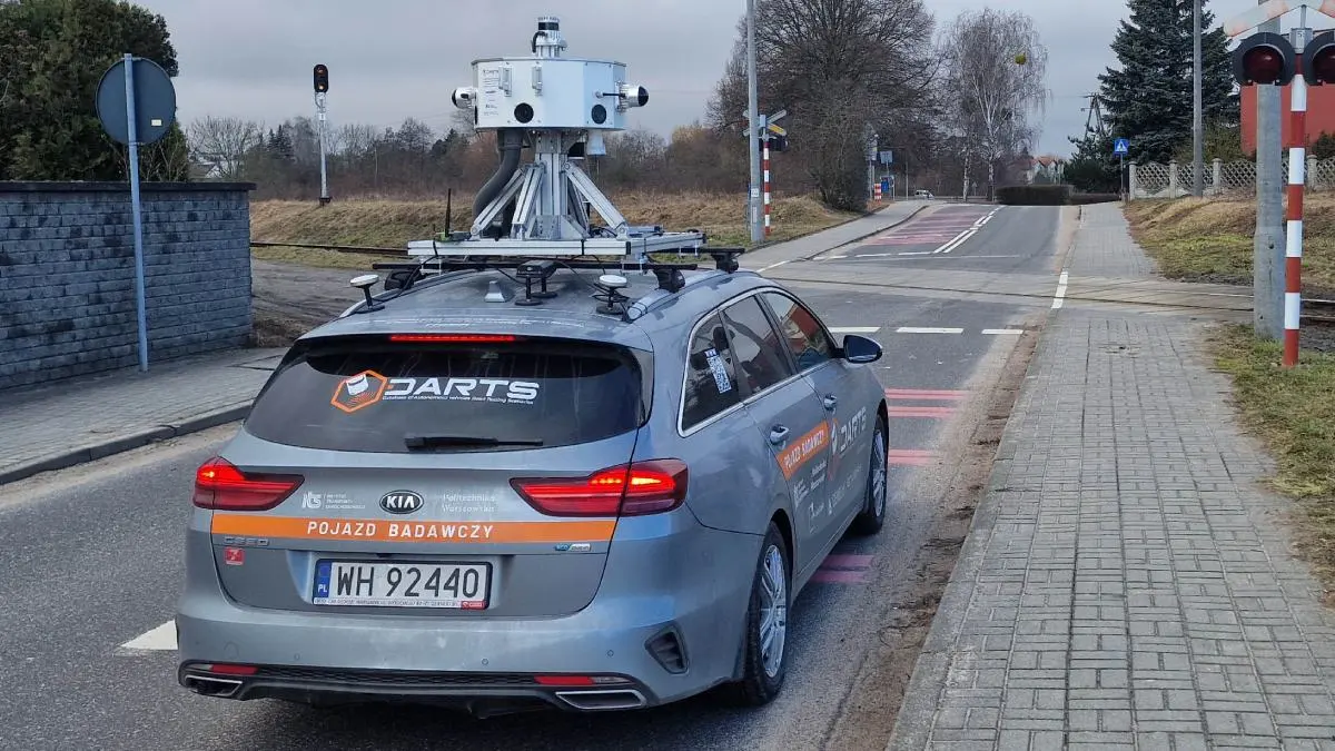 Widziałeś ten dziwny samochód? Skanuje ulice, ale nie dla Google Maps